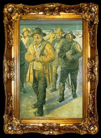 framed  Michael Ancher fiskere pa vej hjem fra nordstranden i aftenbelysning, ta009-2